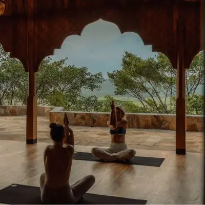 Yoga-Carousel
